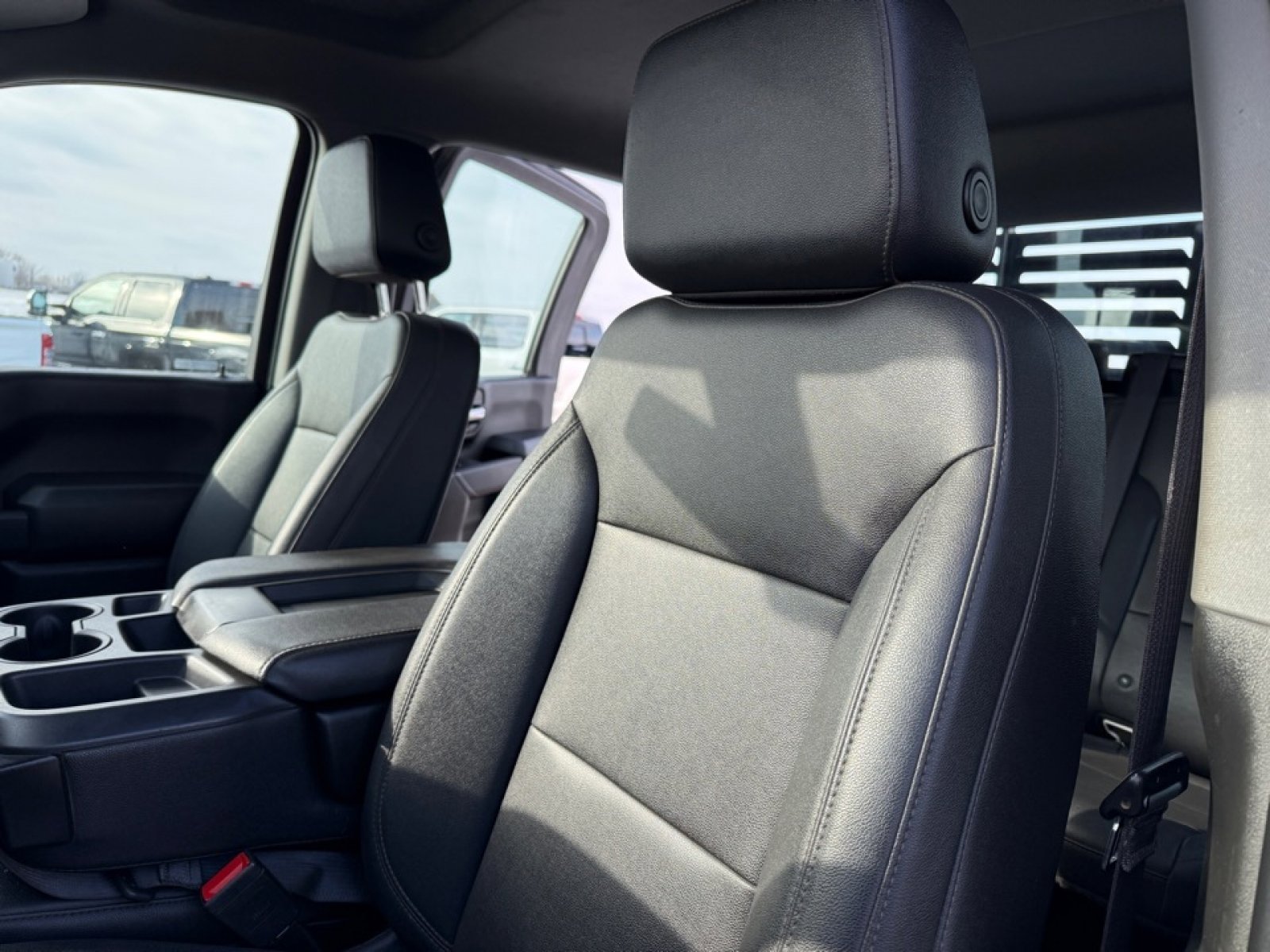 Used 2022 Chevrolet Silverado 2500 W/T w/ WT Fleet Convenience Package image 16