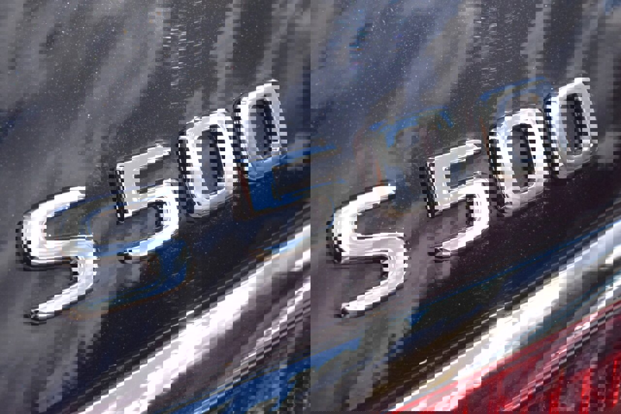 Used 2024 Mercedes-Benz S 500 4MATIC image 3