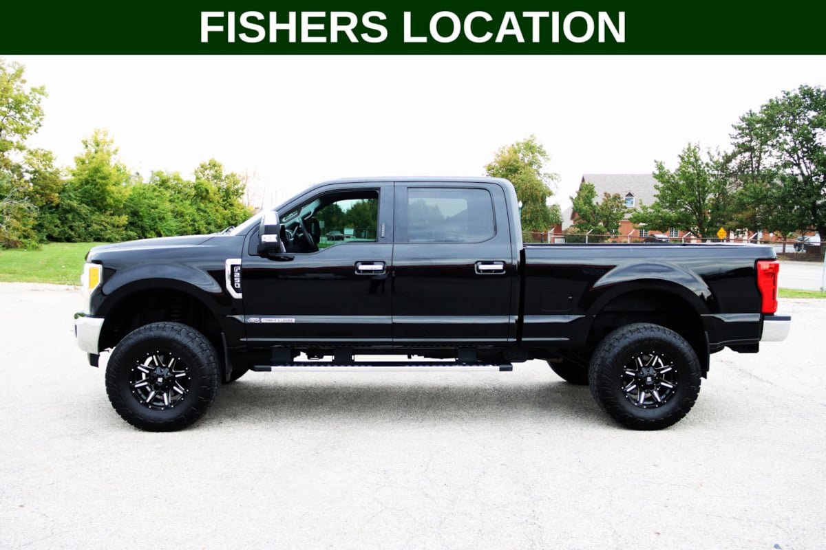 Used 2017 Ford F250 XLT w/ XLT Premium Package AWD/4WD image 1