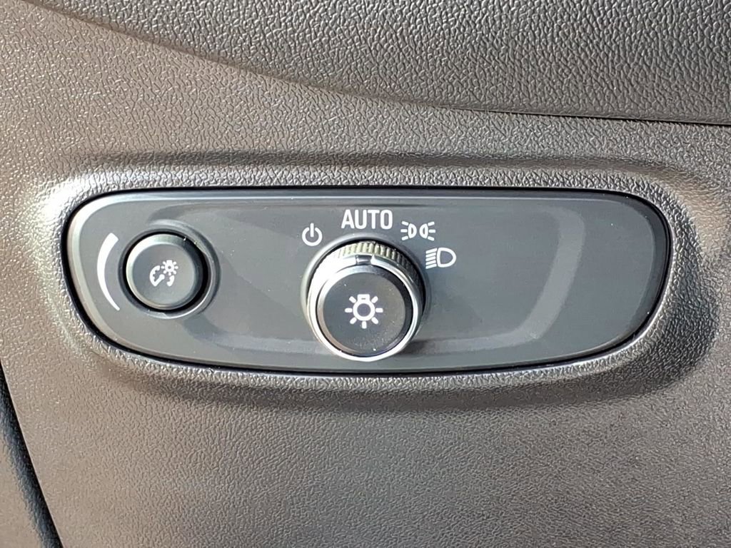 Certified 2024 Chevrolet Equinox LT image 18