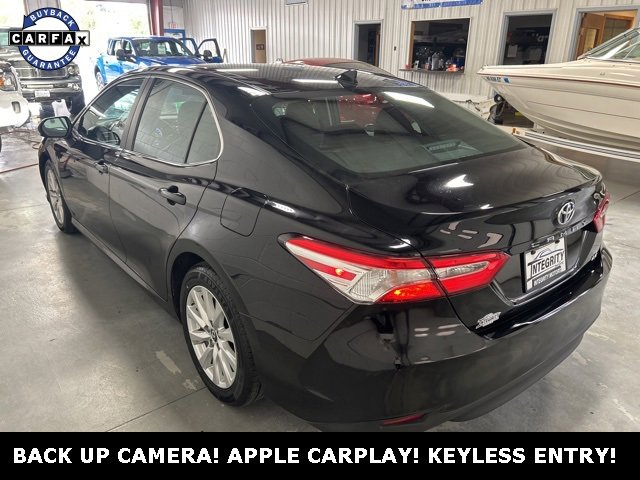 Used 2019 Toyota Camry LE image 6