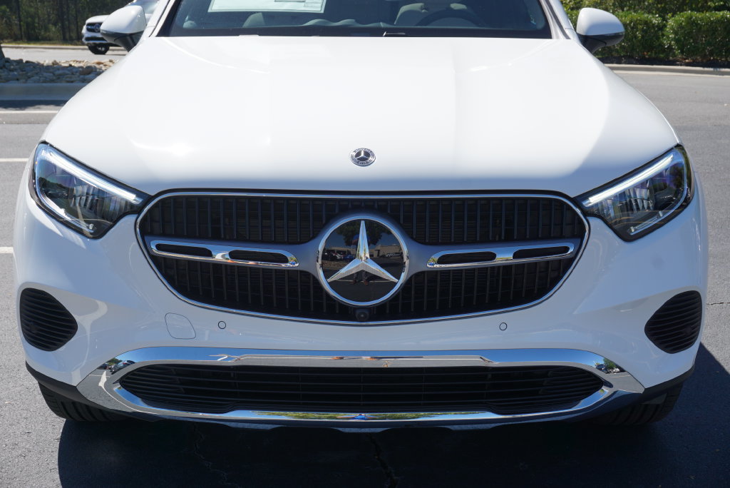 Certified 2026 Mercedes-Benz GLC 300 4MATIC image 9
