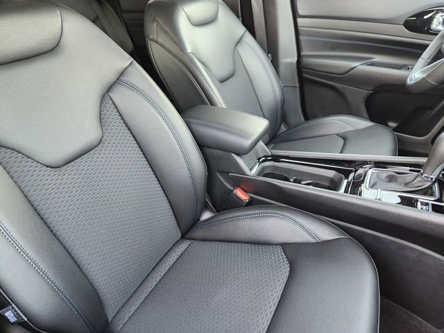 New 2026 Jeep Compass Latitude image 9