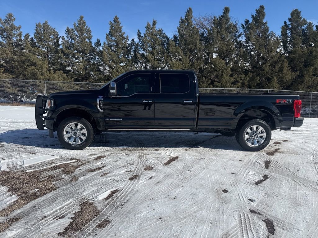 Used 2022 Ford F350 Platinum w/ FX4 Off-Road Package image 3
