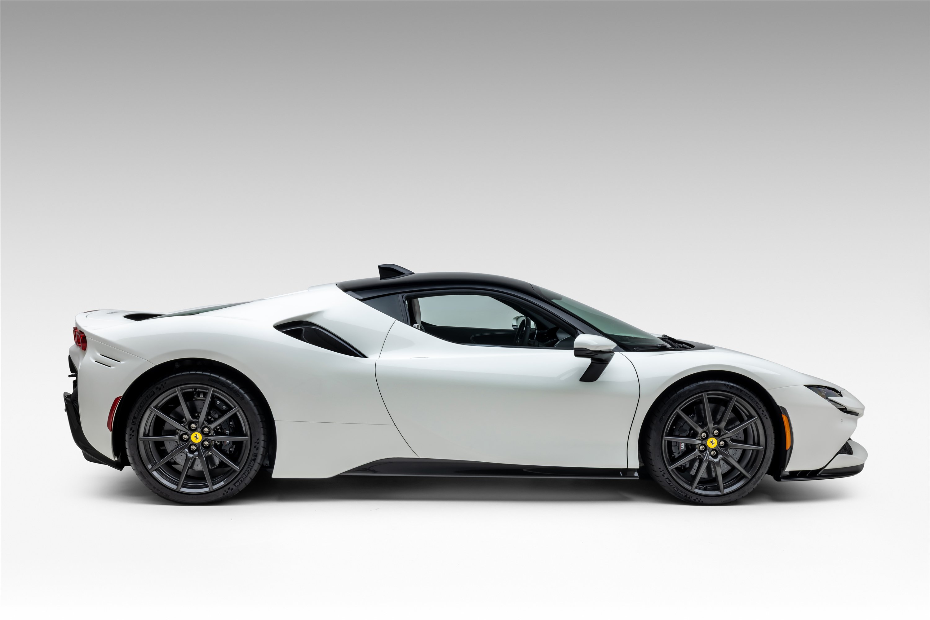 Certified 2023 Ferrari SF90 Stradale AWD/4WD image 6