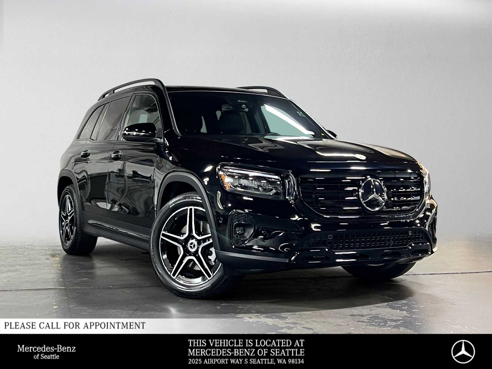 Certified 2026 Mercedes-Benz GLB 250 4MATIC image 1