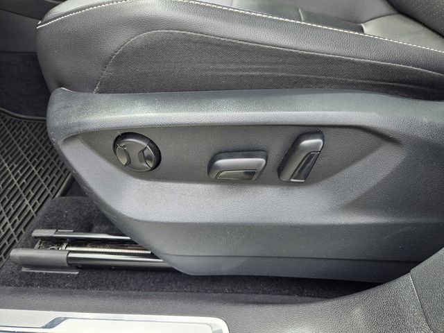 Used 2021 Volkswagen Tiguan SE R-Line image 18