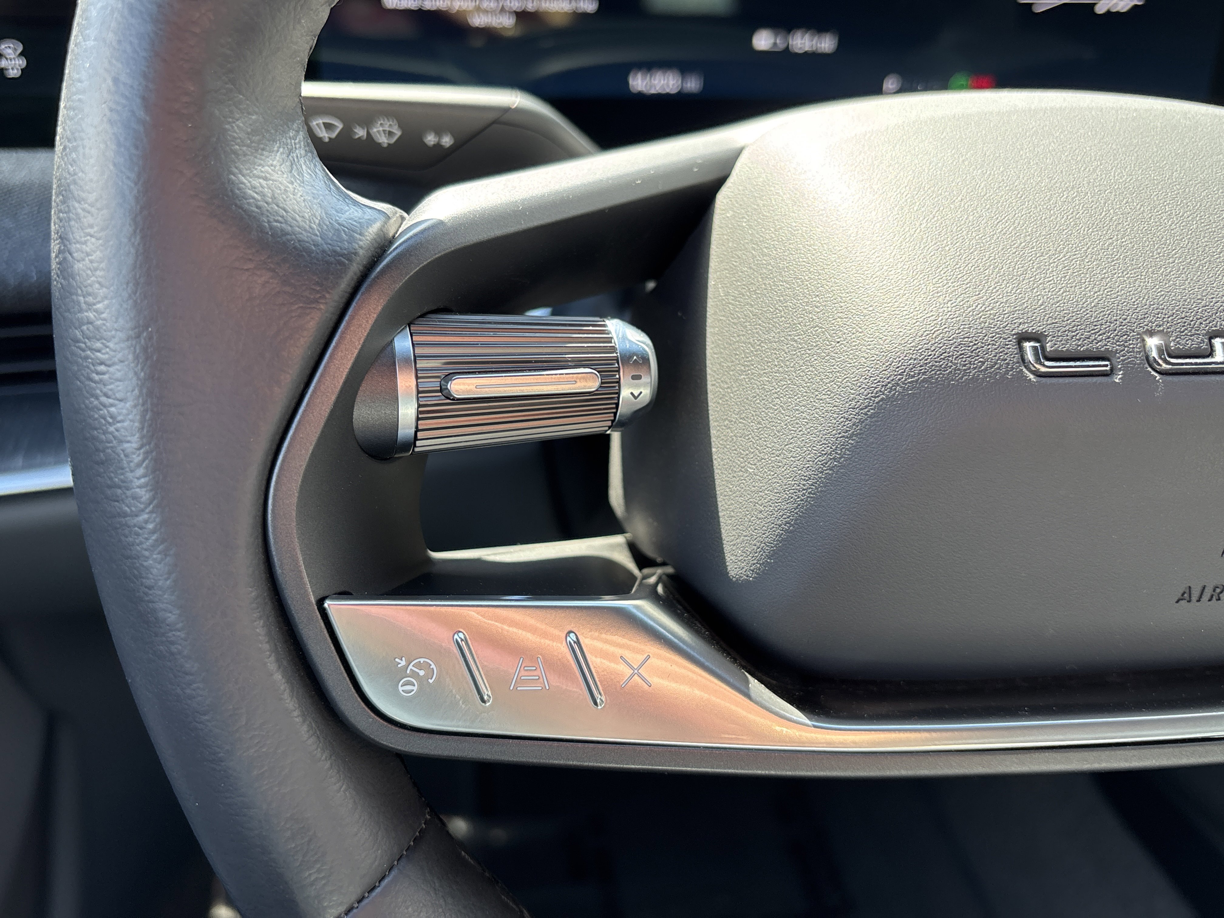 Used 2024 Lucid Air Touring AWD/4WD image 24