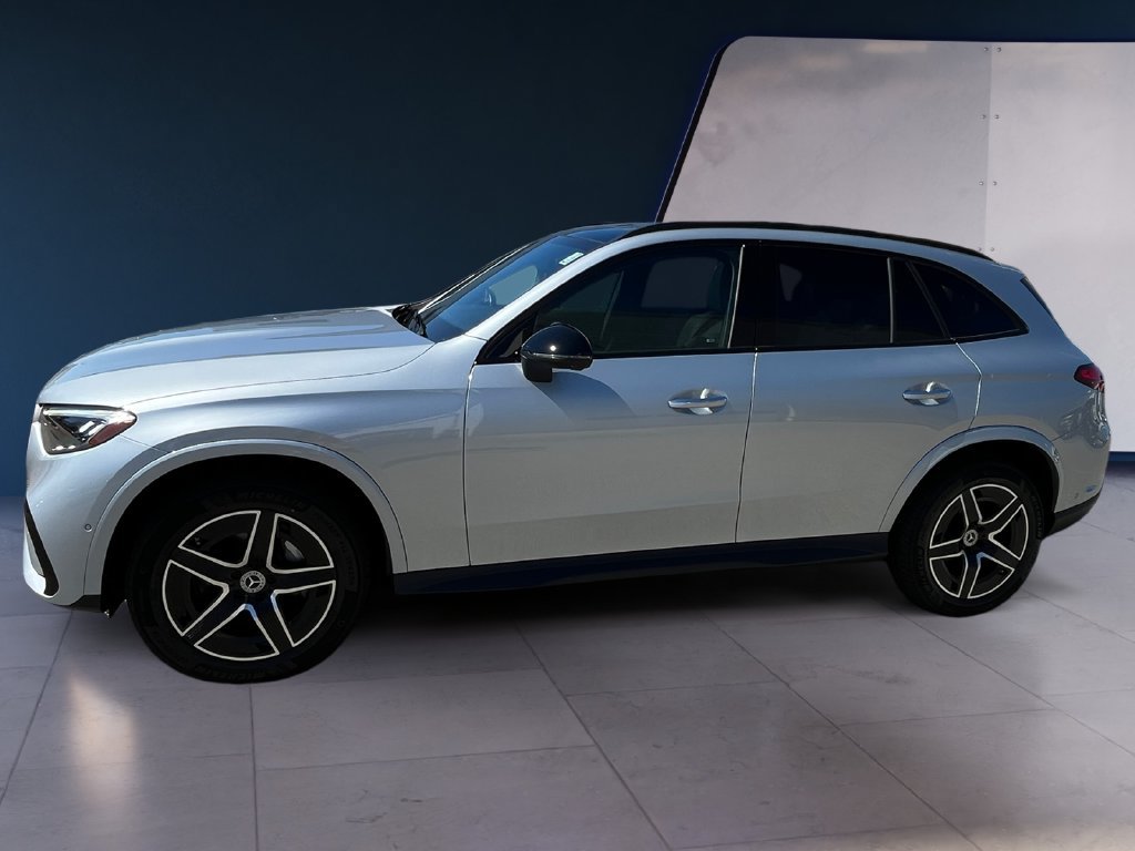 Certified 2026 Mercedes-Benz GLC 300 4MATIC image 2