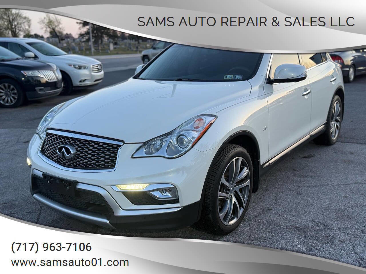 Used 2017 INFINITI QX50 2WD w/ Technology Package image 1