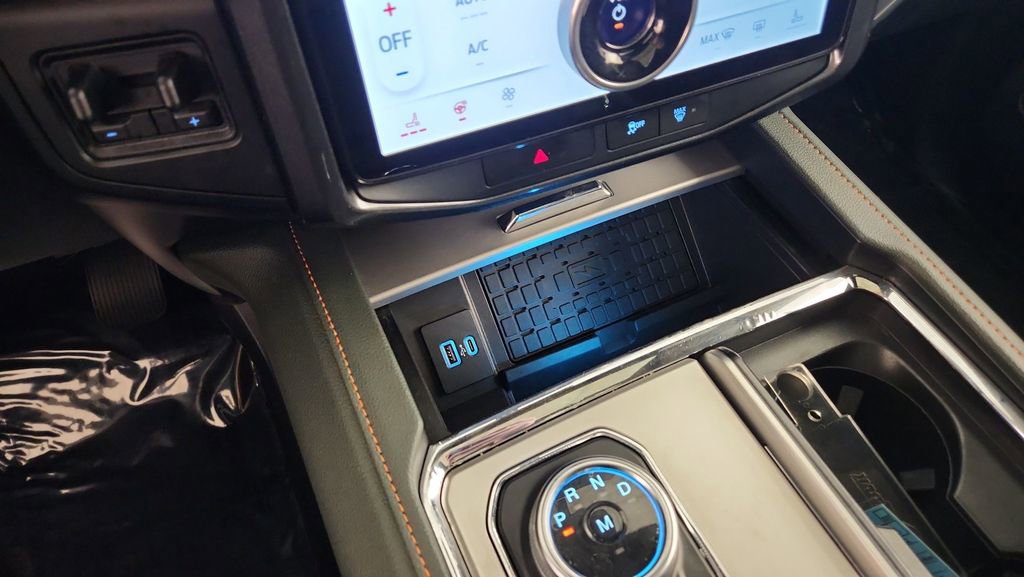 Used 2022 Ford Expedition Timberline image 18