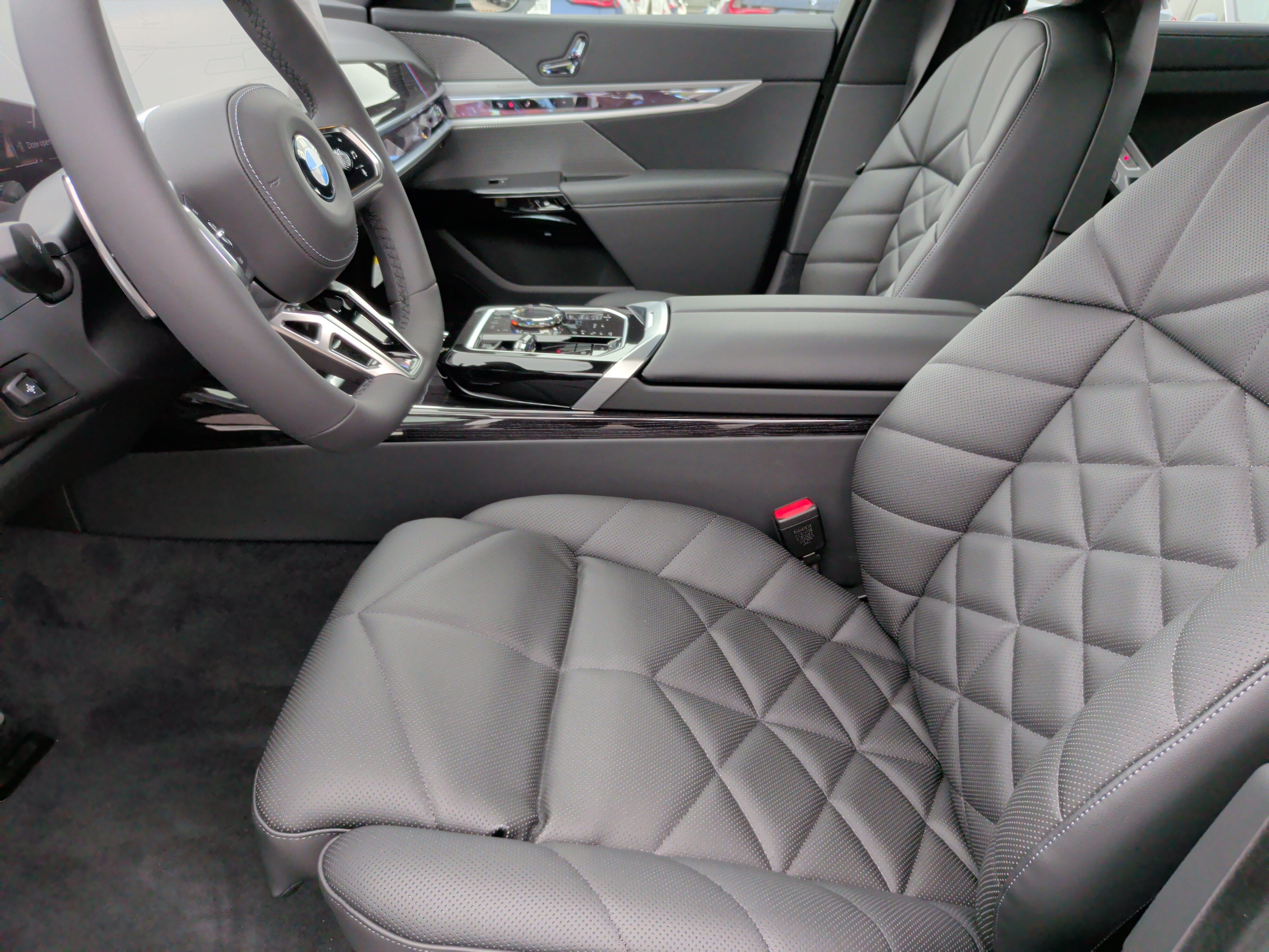 New 2026 BMW 740i RWD image 26