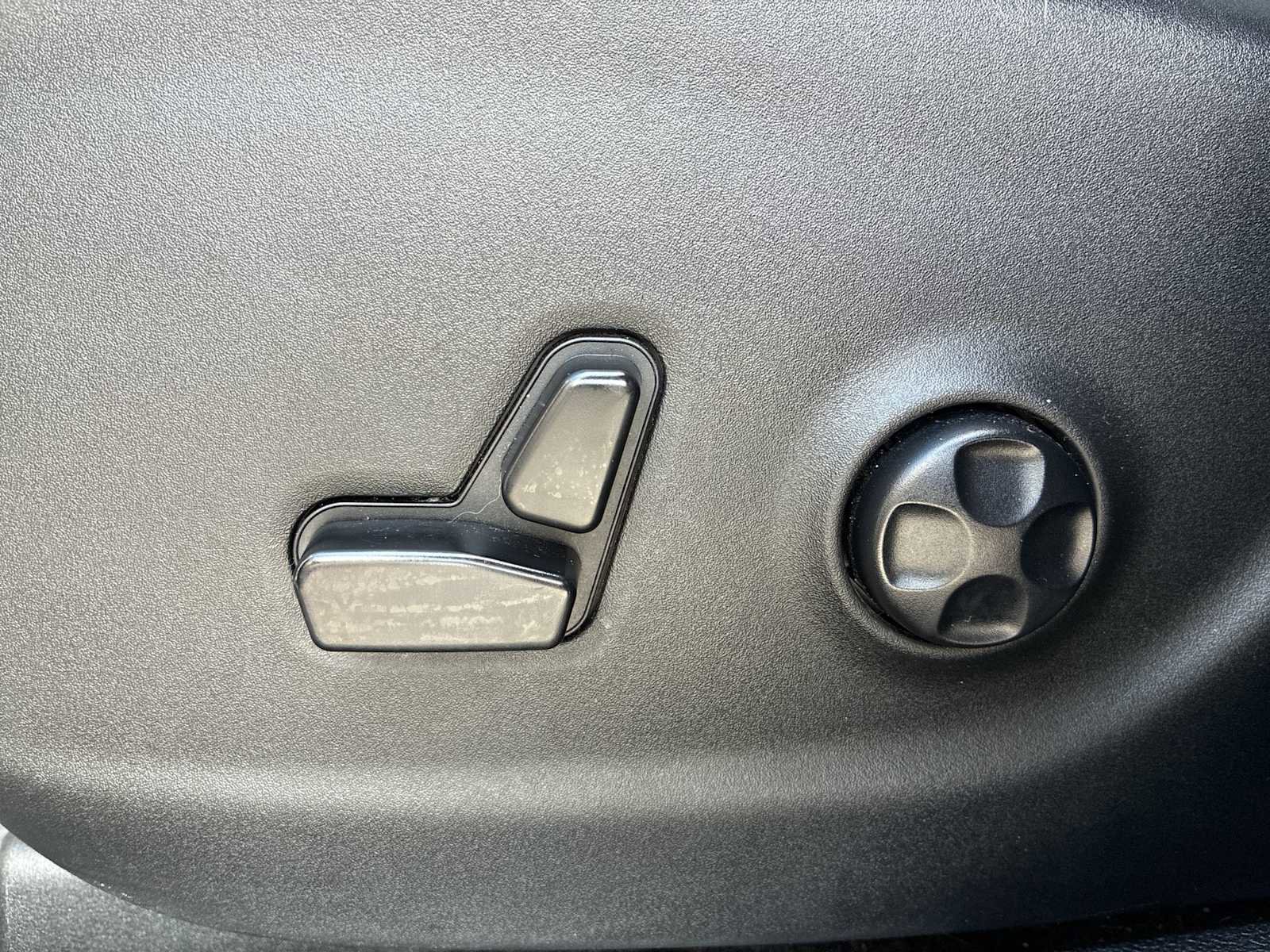 Certified 2019 Jeep Cherokee High Altitude image 14