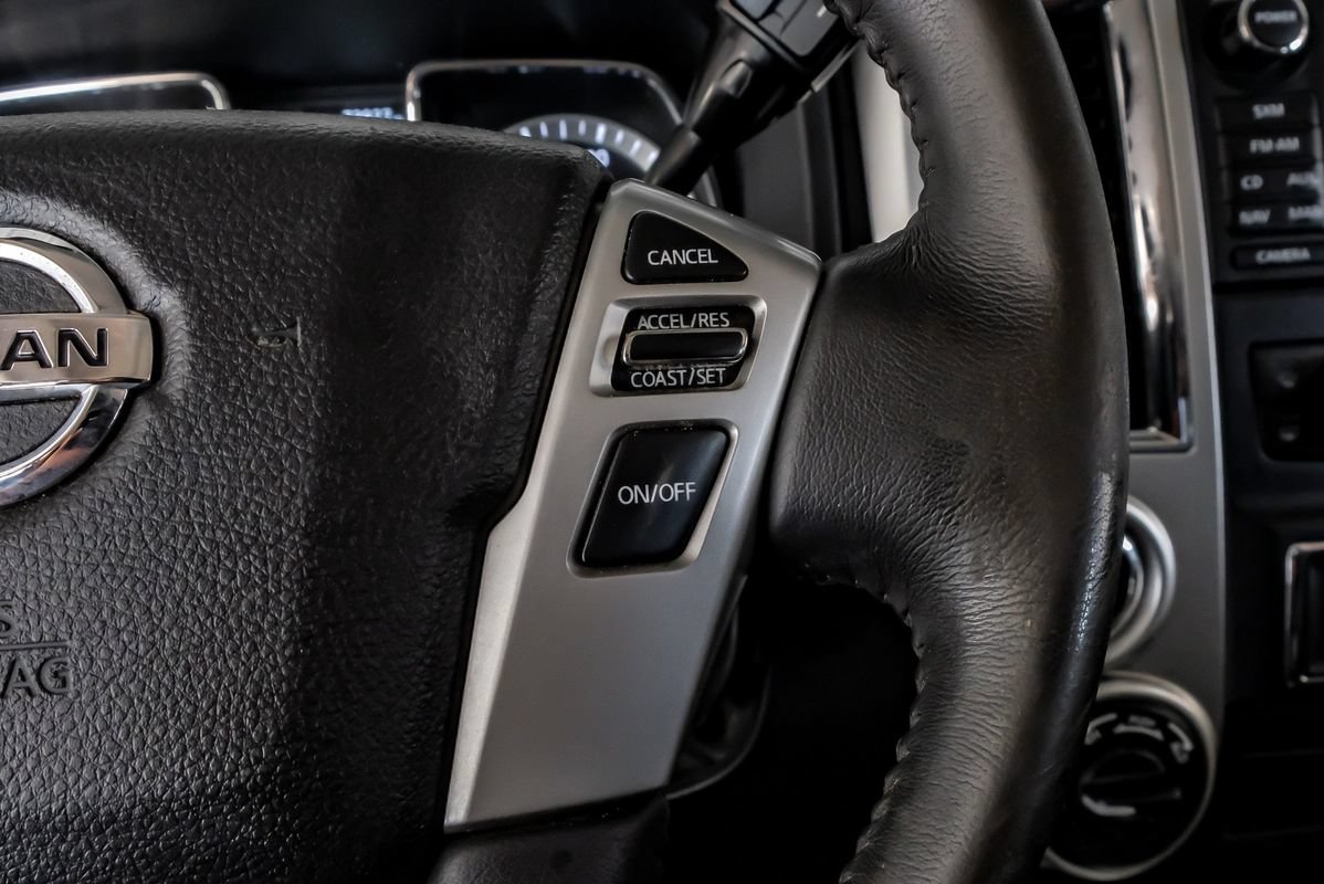 Used 2017 Nissan Titan SL AWD/4WD image 17