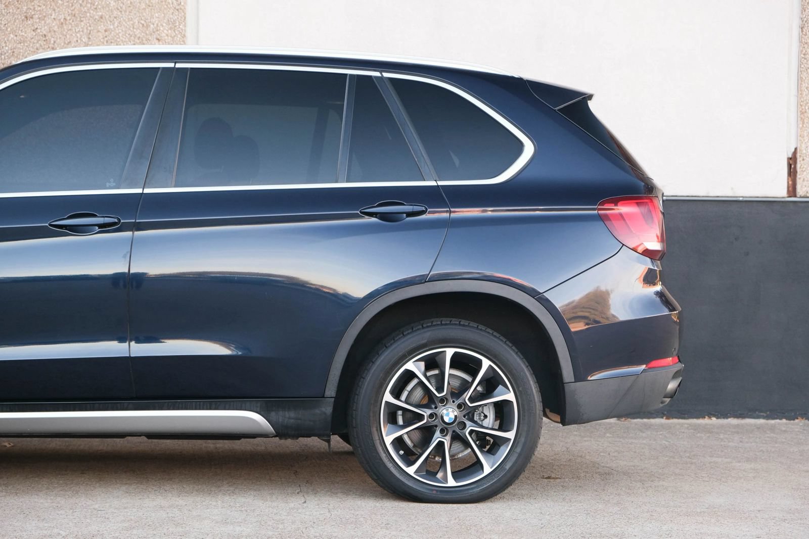 Used 2017 BMW X5 sDrive35i RWD image 7