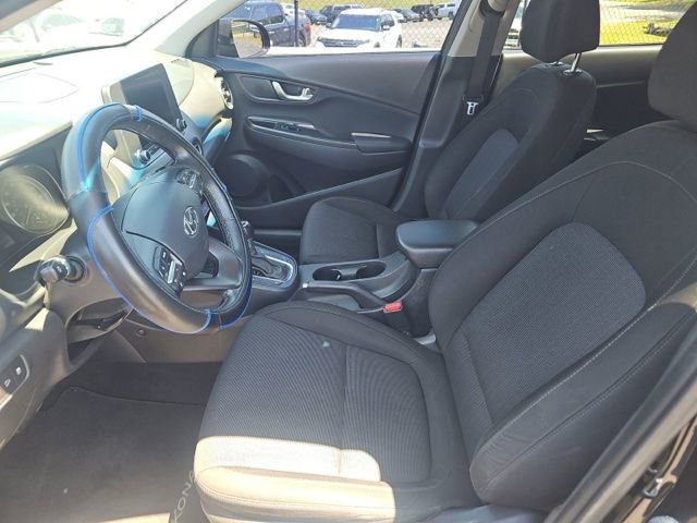 Used 2022 Hyundai Kona SEL w/ Convenience Package FWD image 6