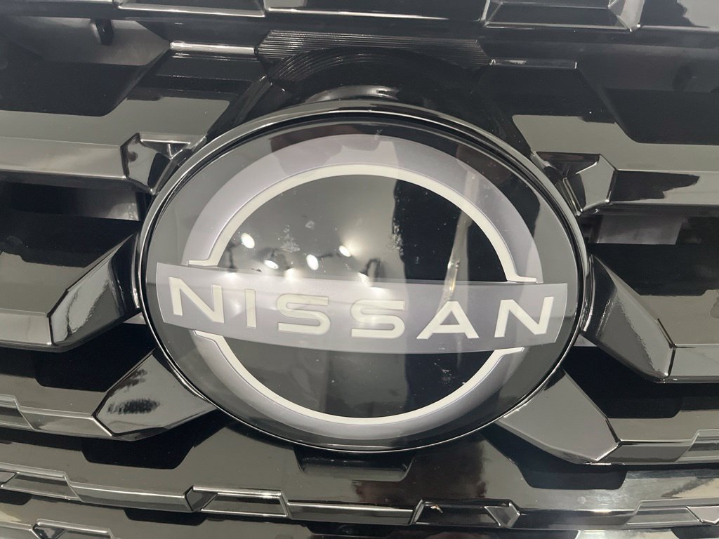 Used 2024 Nissan Kicks SR FWD image 34