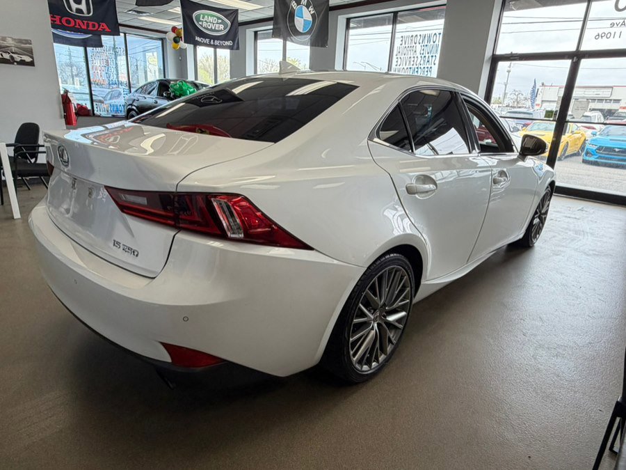 Used 2014 Lexus IS 250 w/ Premium Package RWD image 10