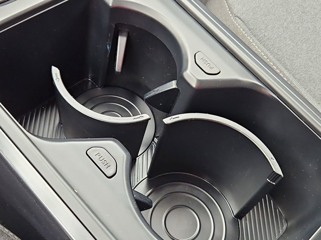 Used 2025 Kia K4 LXS image 23