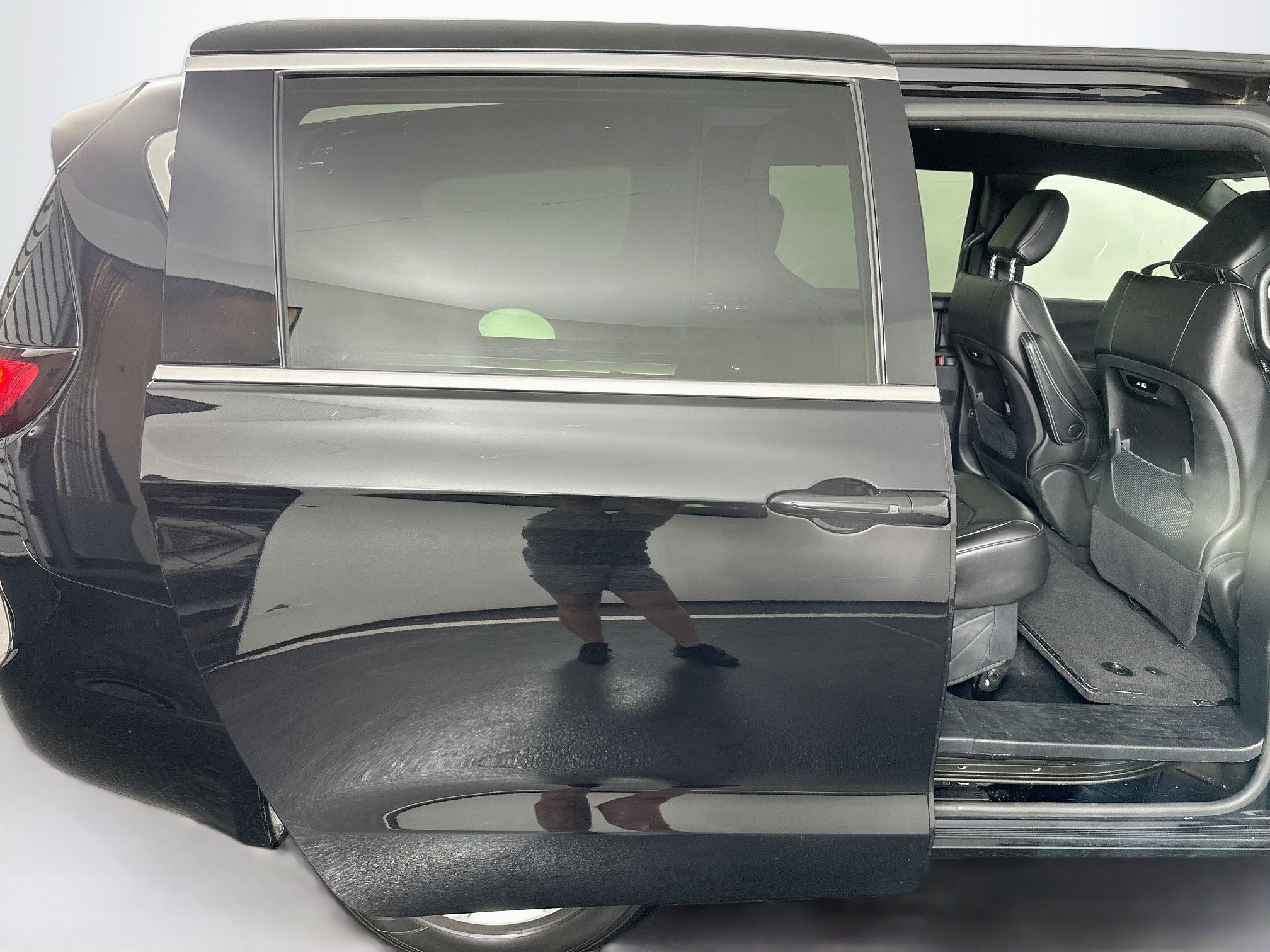 Used 2025 Chrysler Pacifica Select FWD image 31
