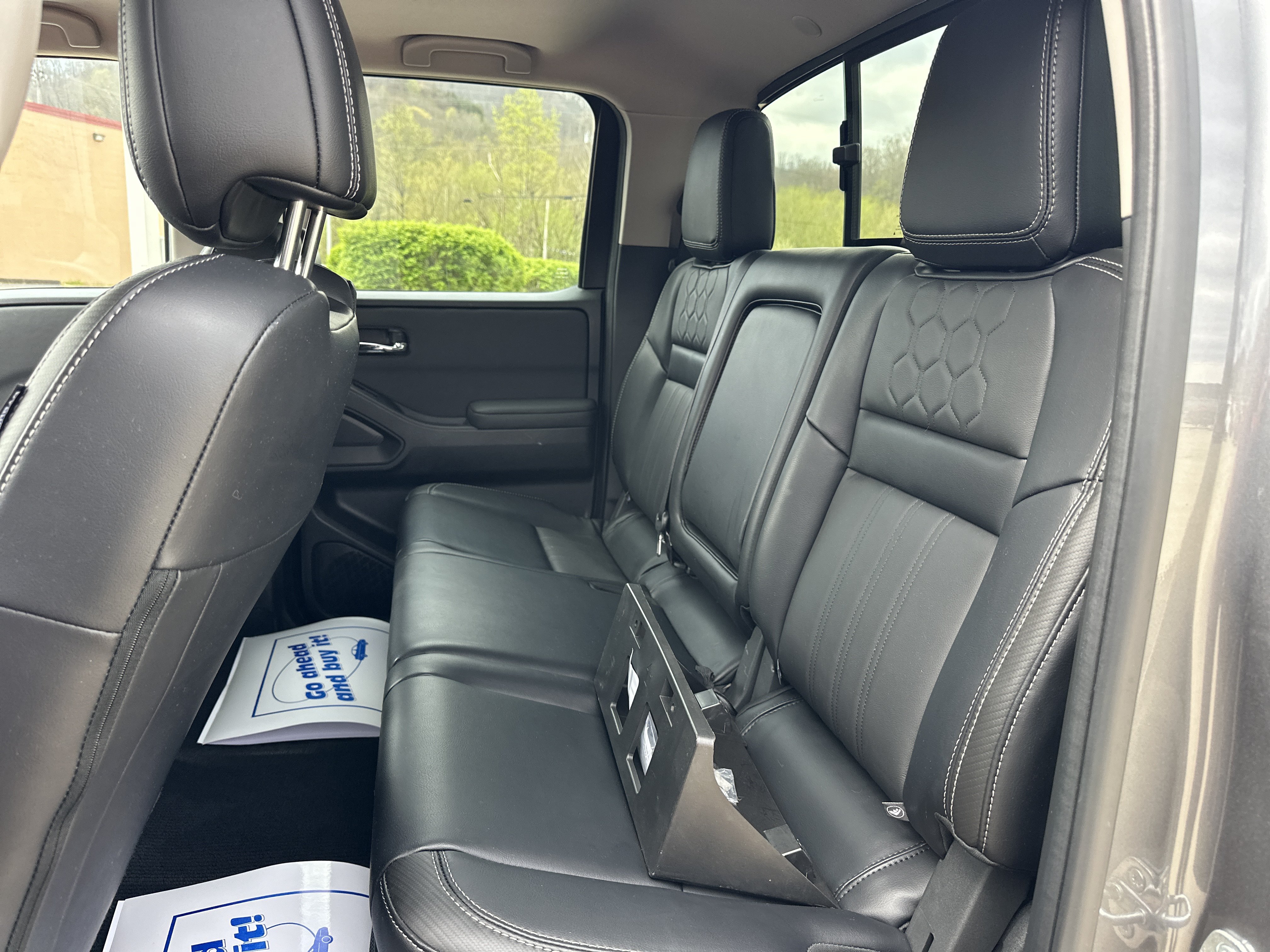 Used 2024 Nissan Frontier SL w/ Technology Package RWD image 22