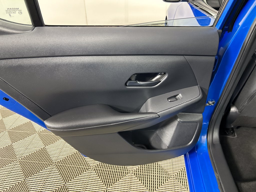 Used 2025 Nissan Sentra SV FWD image 16