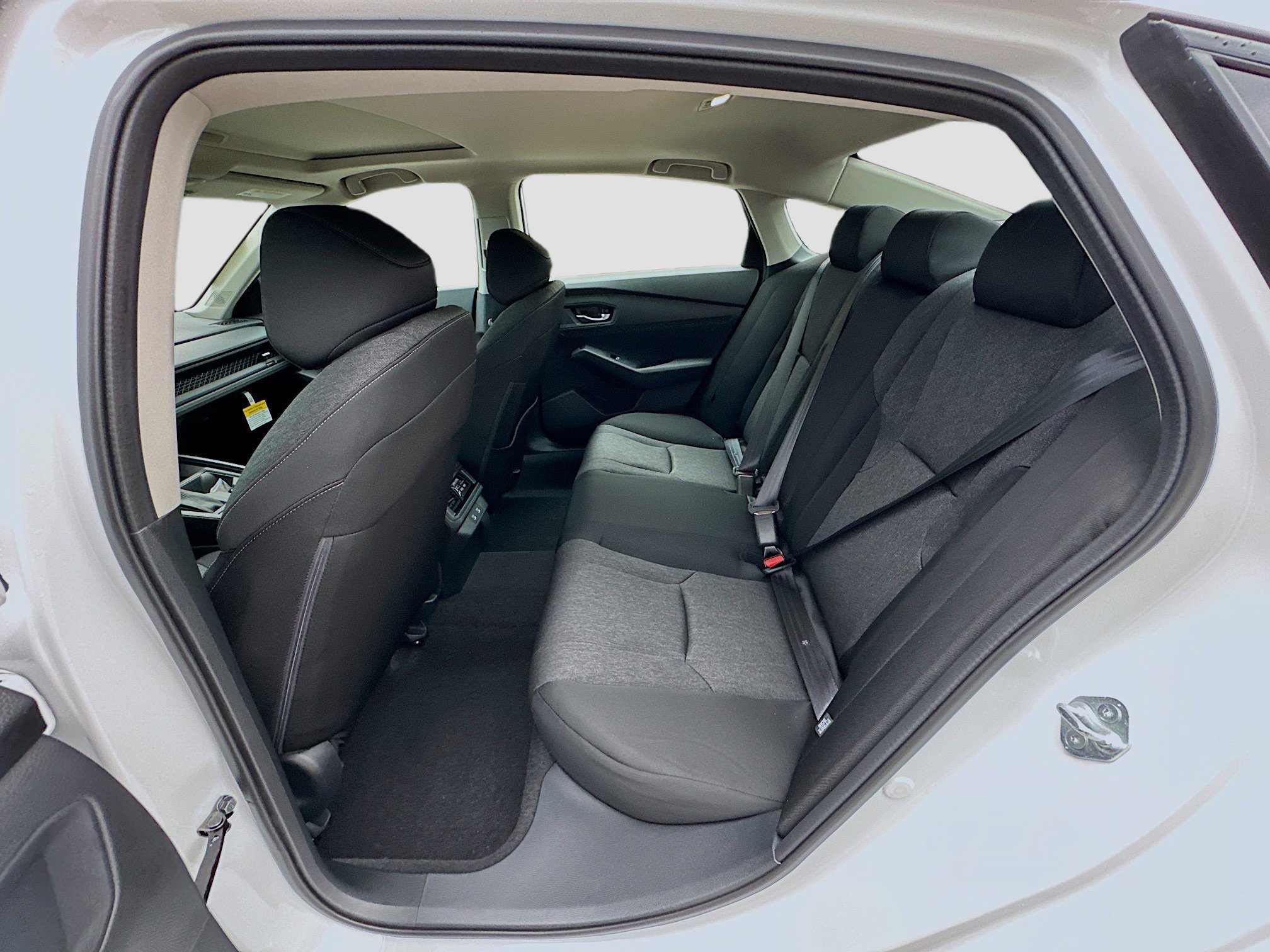 New 2025 Honda Accord SE image 18