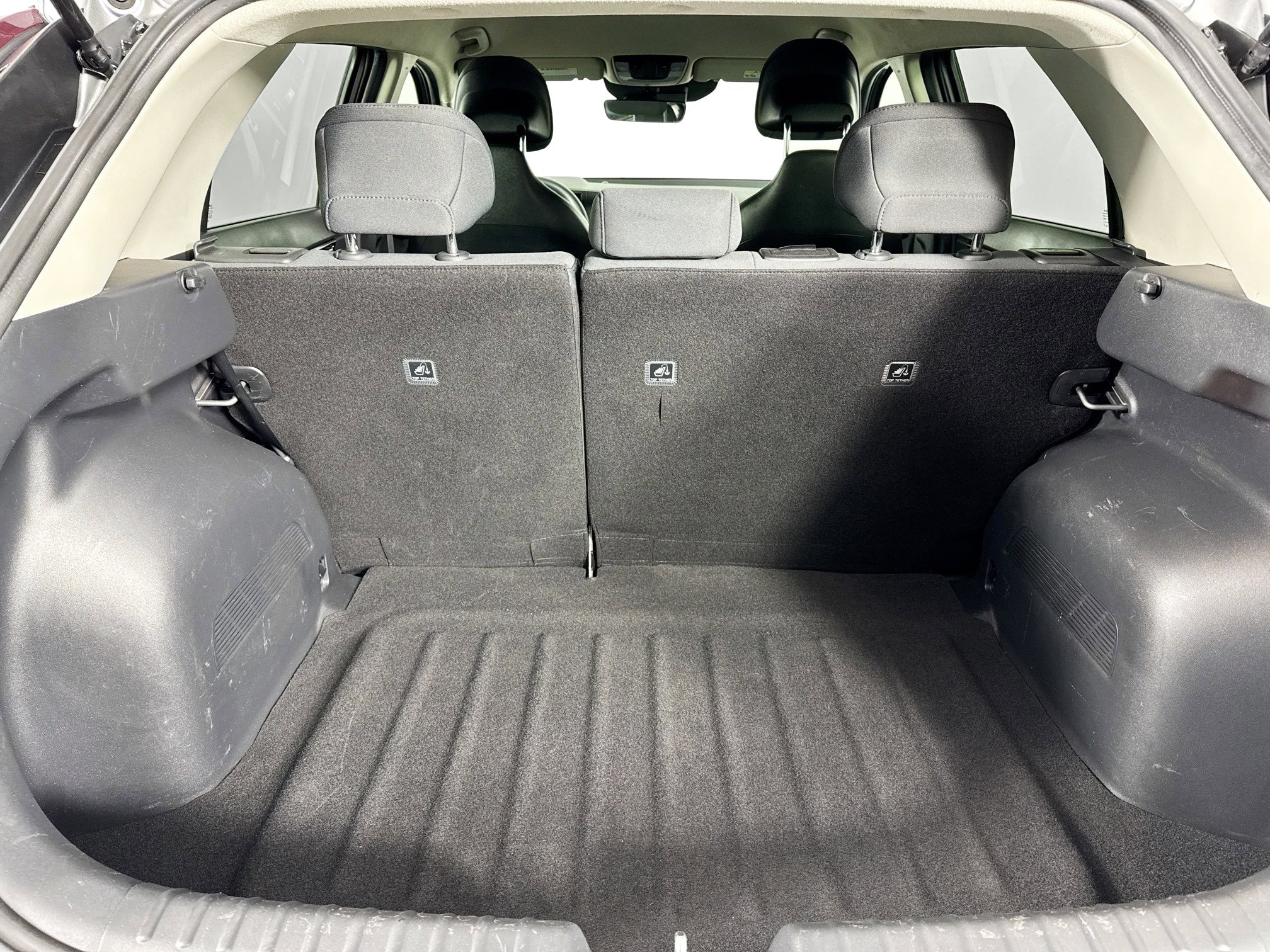 Used 2023 Kia Niro LX image 35