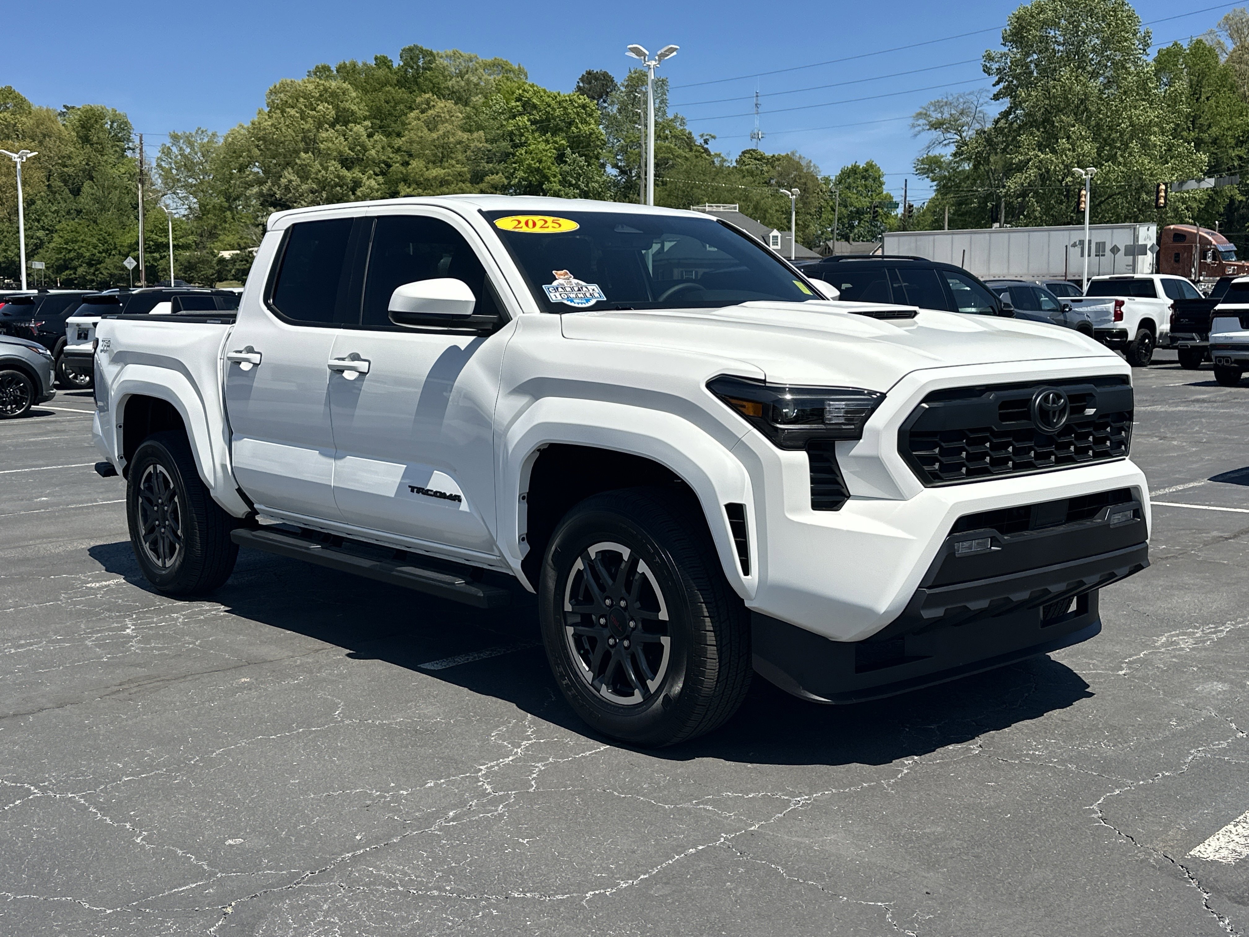 Used 2025 Toyota Tacoma TRD Sport AWD/4WD video 2
