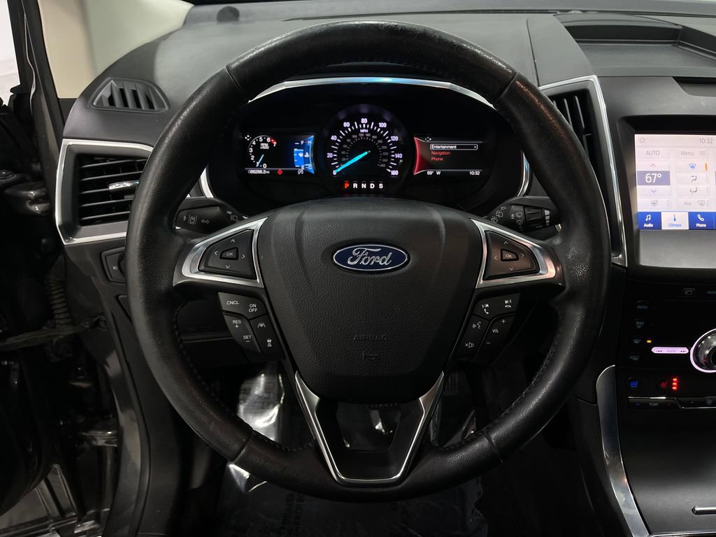 Used 2020 Ford Edge Titanium w/ Equipment Group 301A image 23
