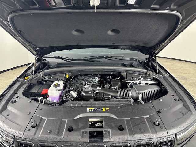 New 2025 Jeep Grand Cherokee L Laredo AWD/4WD image 33