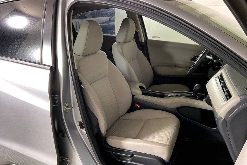Used 2018 Honda HR-V EX image 6