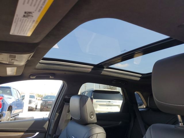 Certified 2024 Cadillac XT5 Sportv w/ Platinum Package image 6