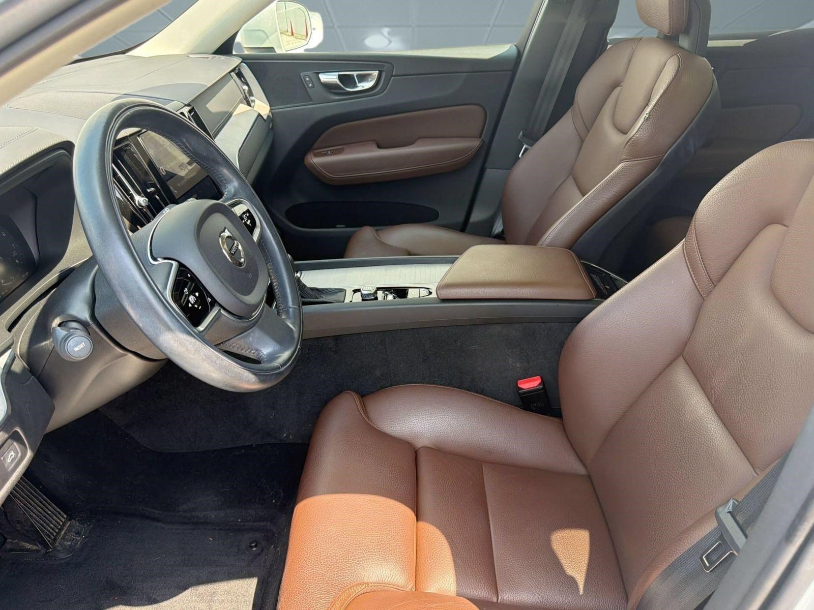 Used 2018 Volvo XC60 T5 Inscription w/ Convenience Package AWD/4WD image 5