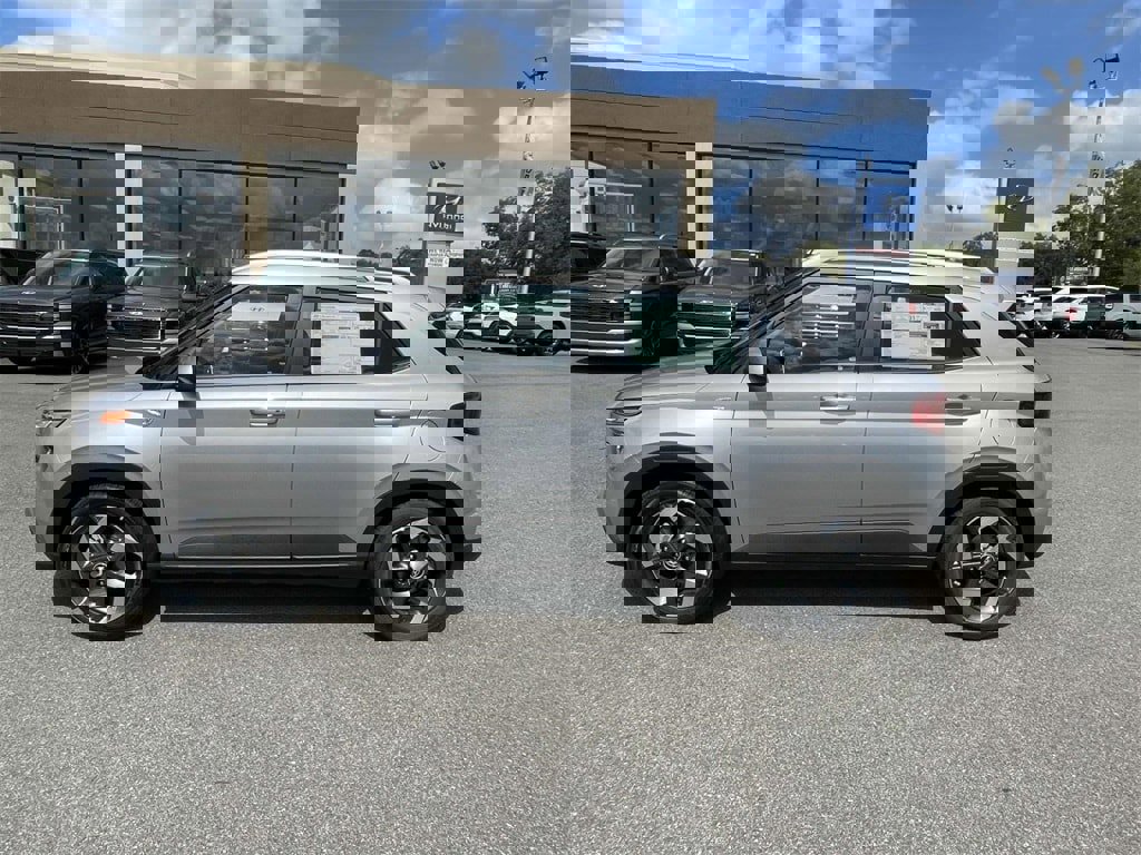 New 2026 Hyundai Venue SEL image 2