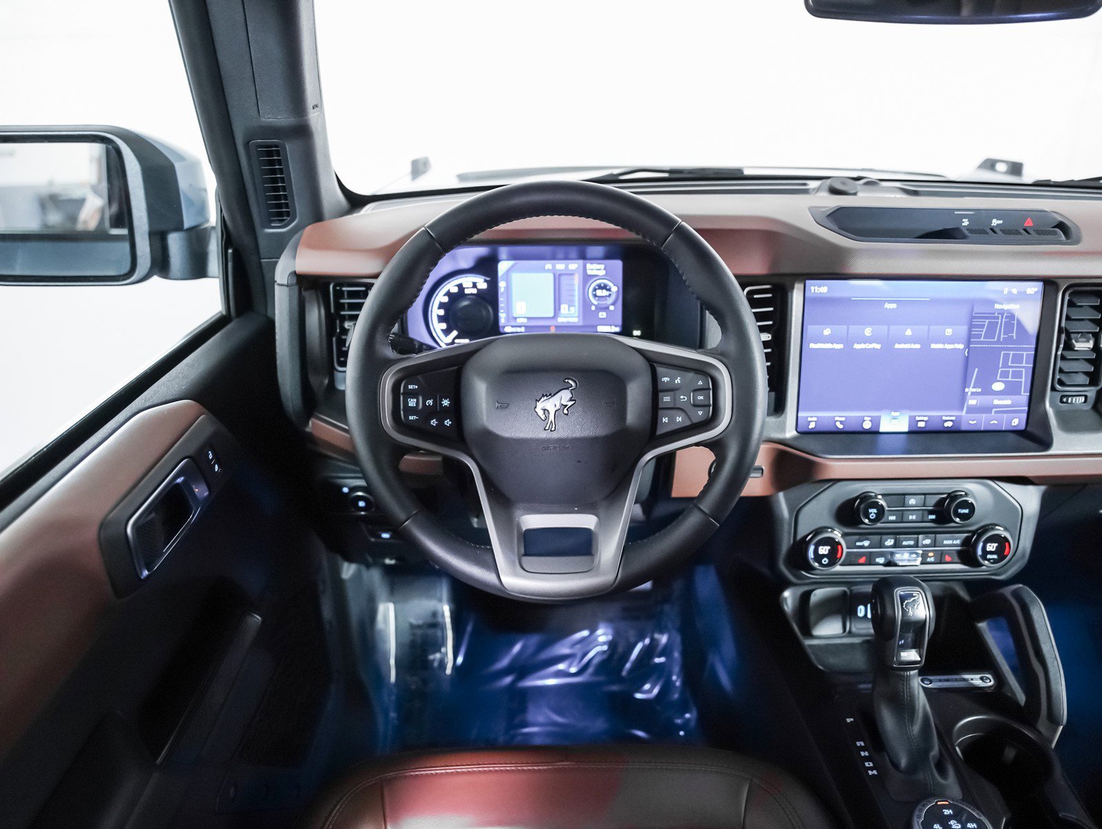 Used 2024 Ford Bronco Outer Banks image 14