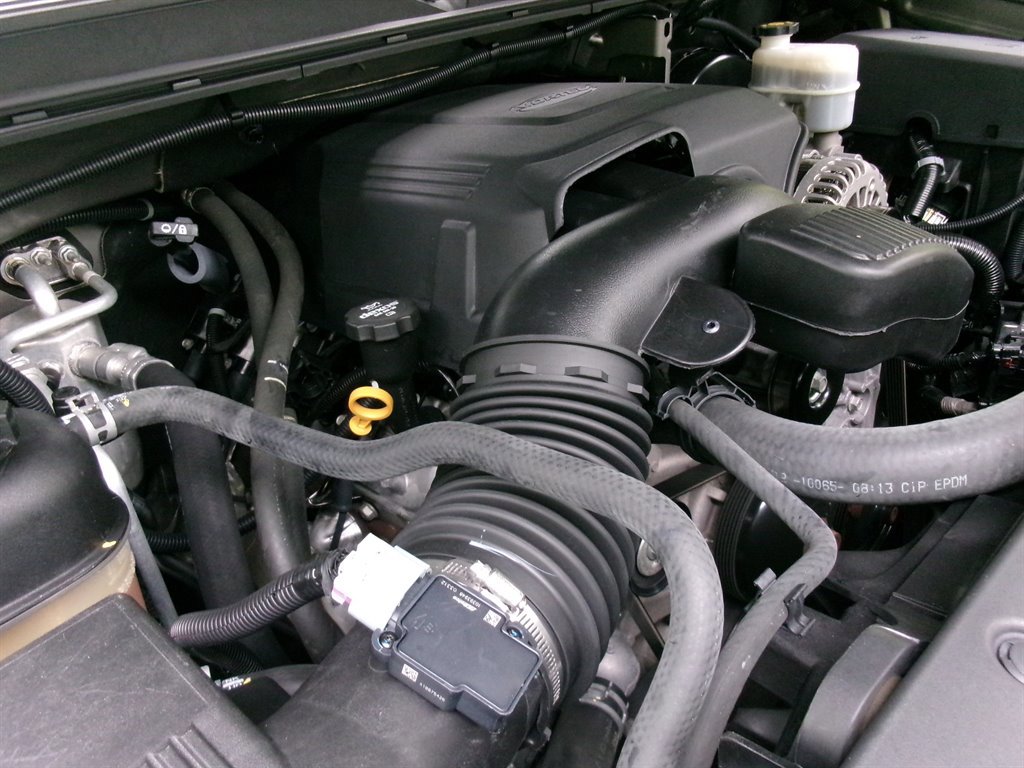 Used 2012 Chevrolet Avalanche LS w/ All-Star Edition AWD/4WD image 43