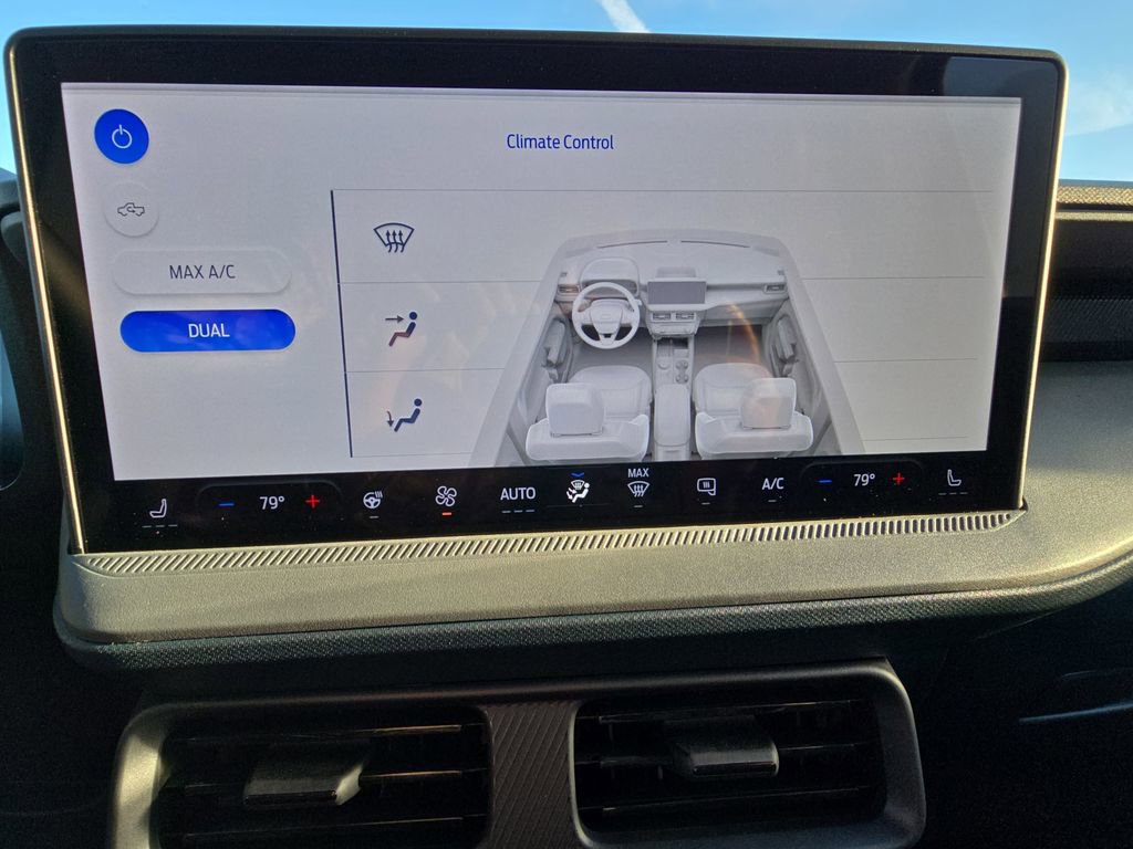 New 2026 Ford Maverick Lariat w/ Black Appearance Package image 29