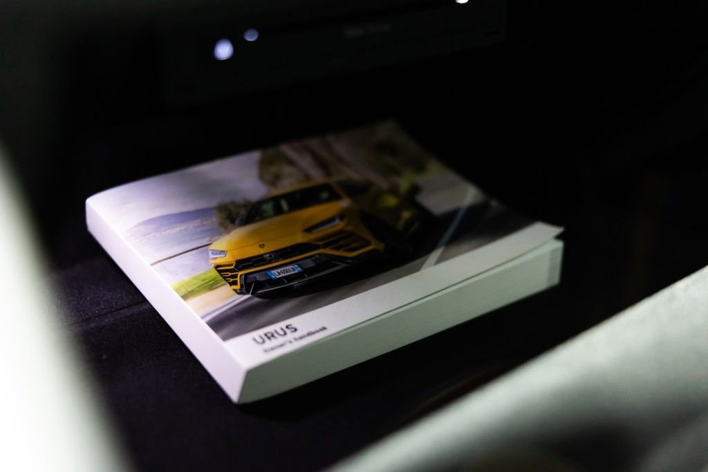 Used 2020 Lamborghini Urus image 37