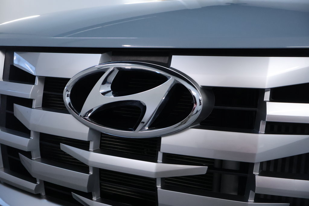 Used 2023 Hyundai Santa Cruz SEL Premium AWD/4WD image 9