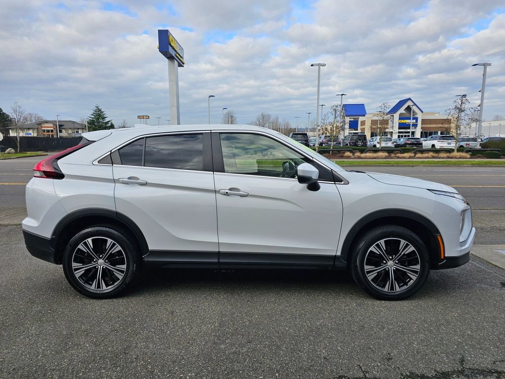 Used 2022 Mitsubishi Eclipse Cross SE image 4