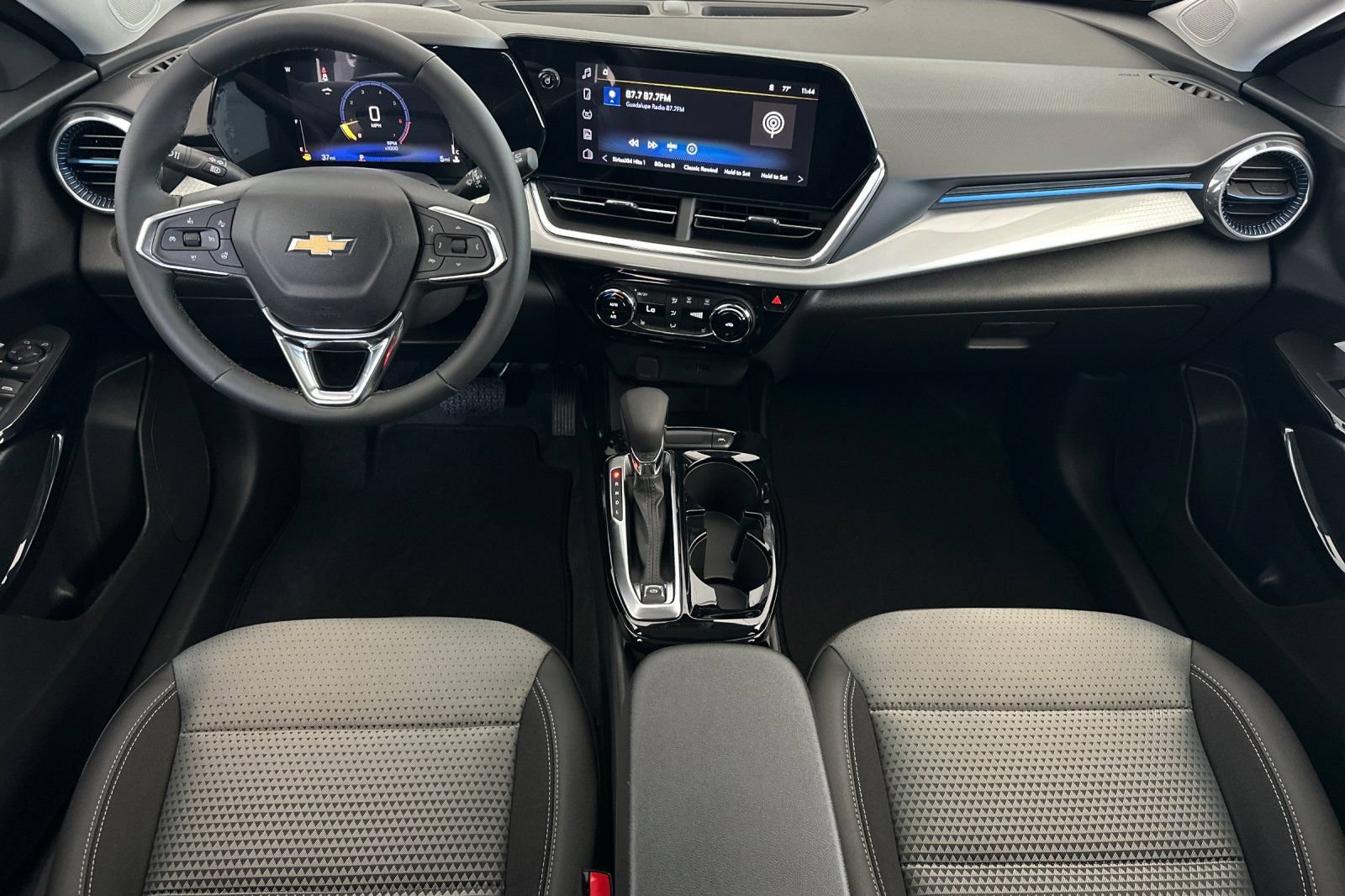 New 2026 Chevrolet Trax LT w/ Driver Confidence Package FWD image 13
