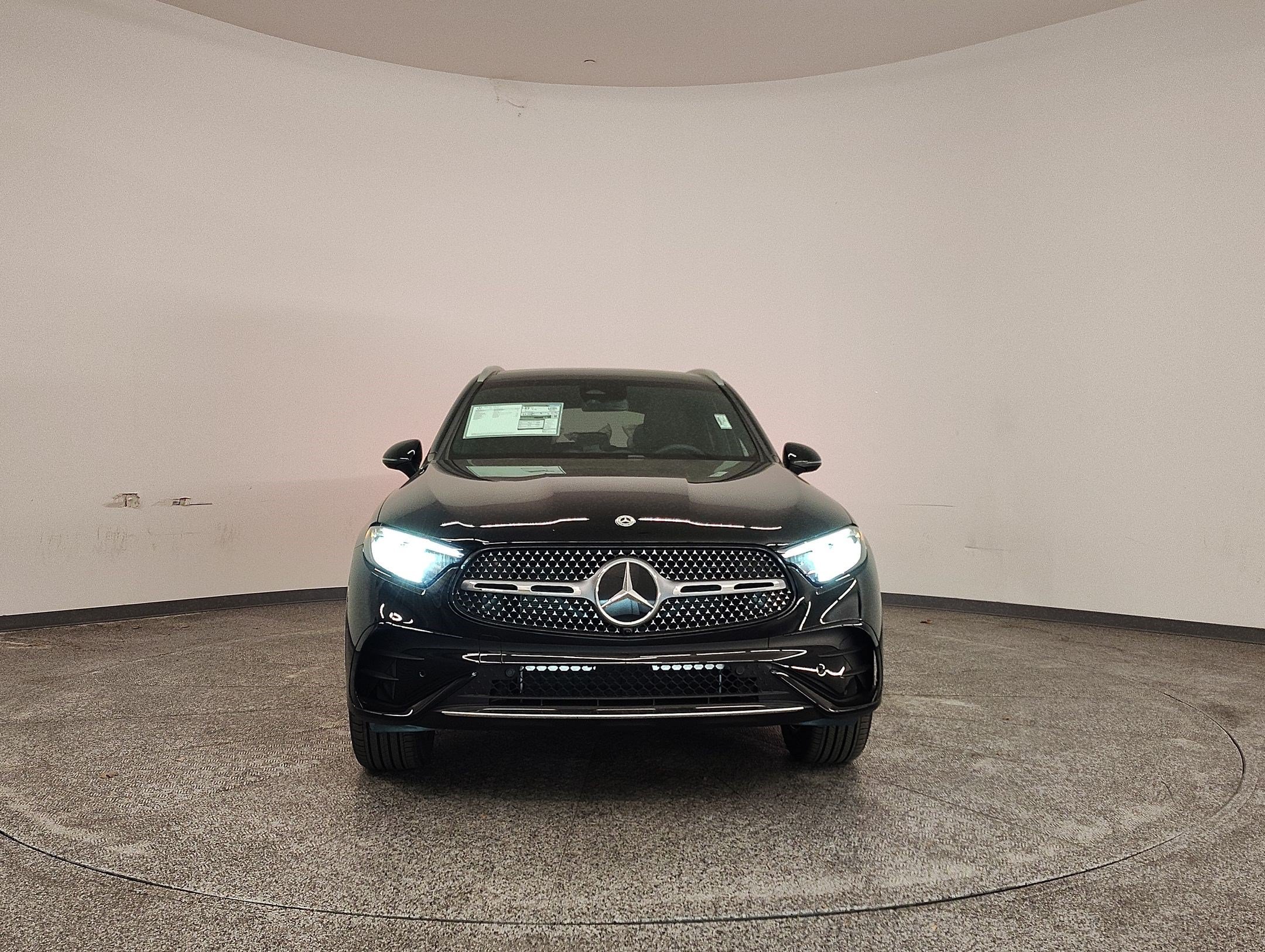 Used 2026 Mercedes-Benz GLC 300 image 5