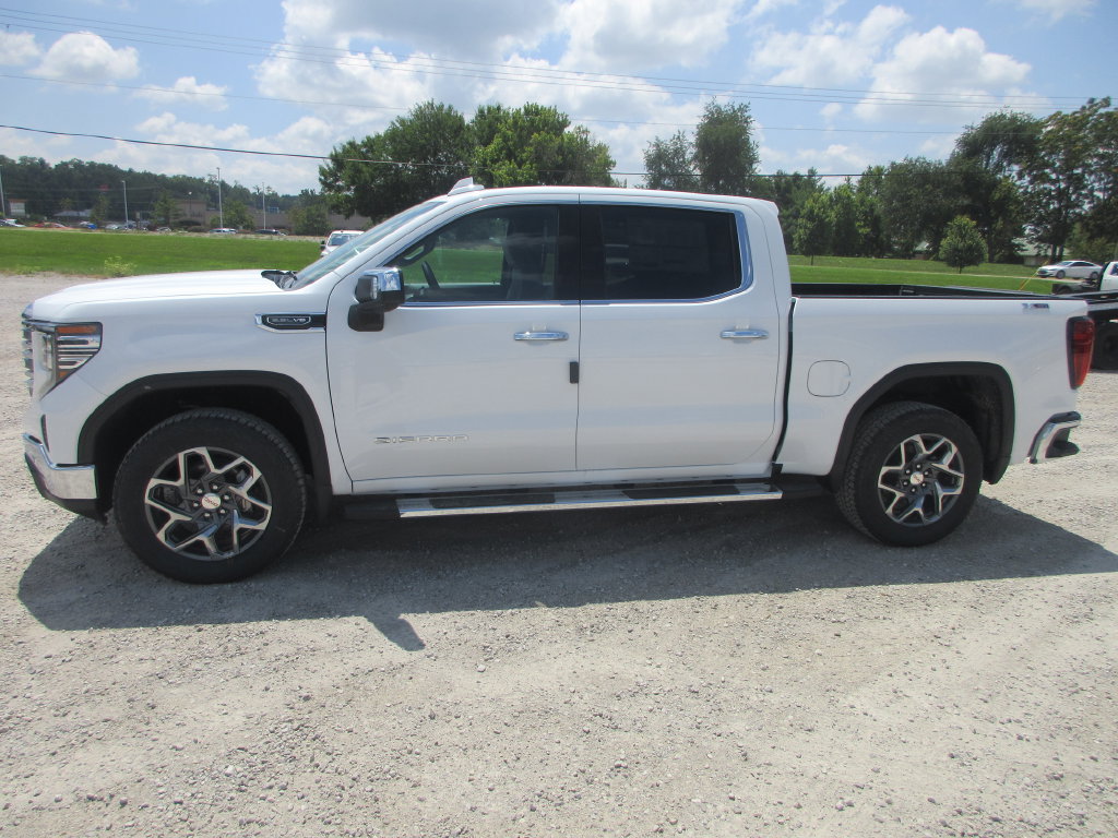 New 2026 GMC Sierra 1500 SLT w/ SLT Premium Plus Package AWD/4WD image 11