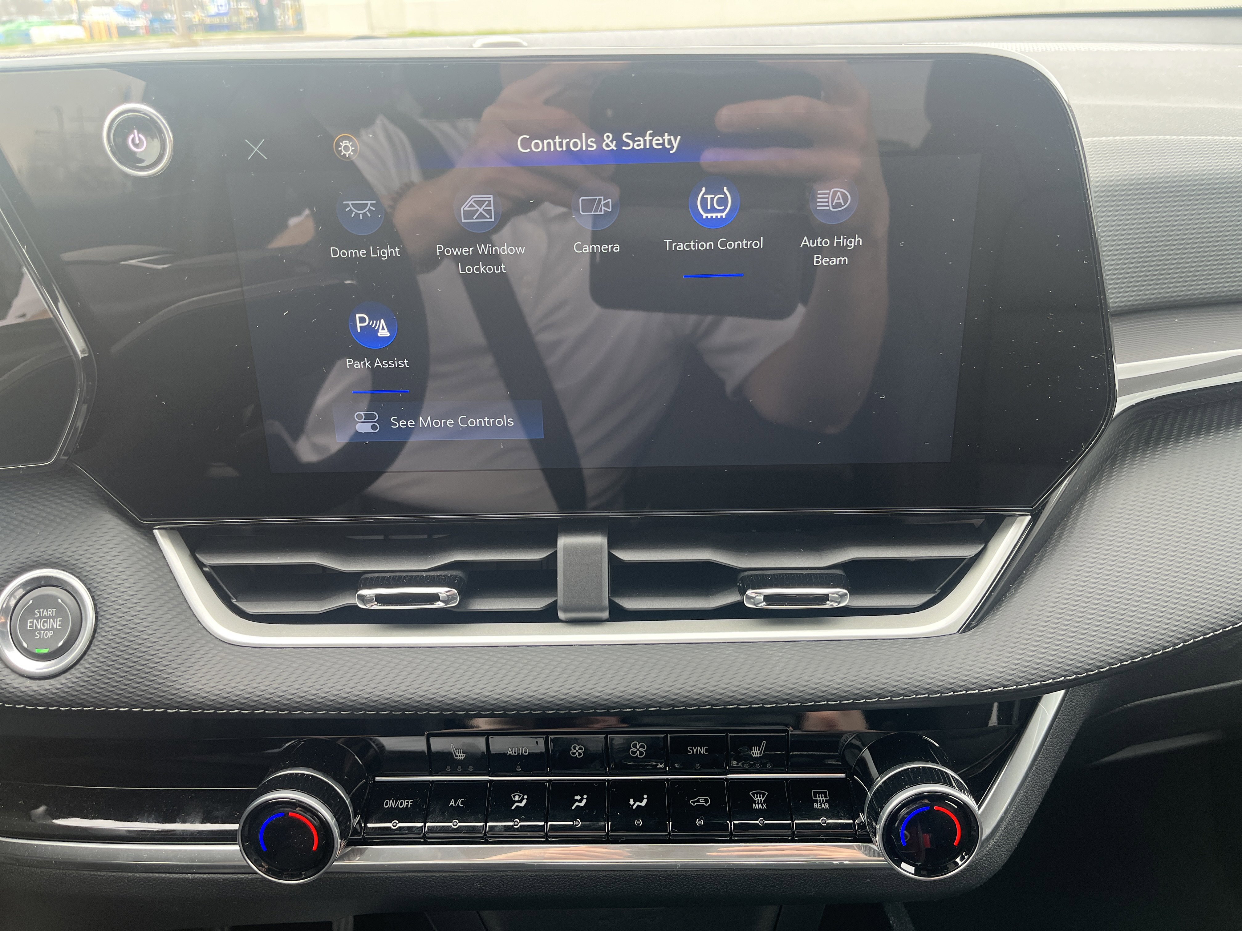 Used 2026 Chevrolet Equinox LT w/ Convenience Package II image 25