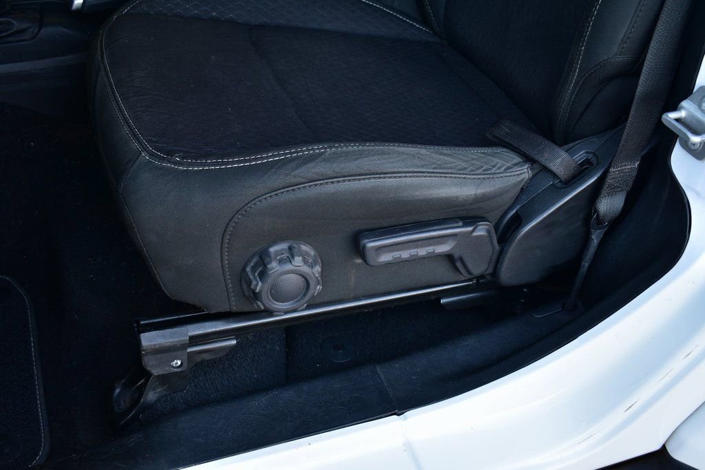 Used 2021 Jeep Wrangler Sport S image 19