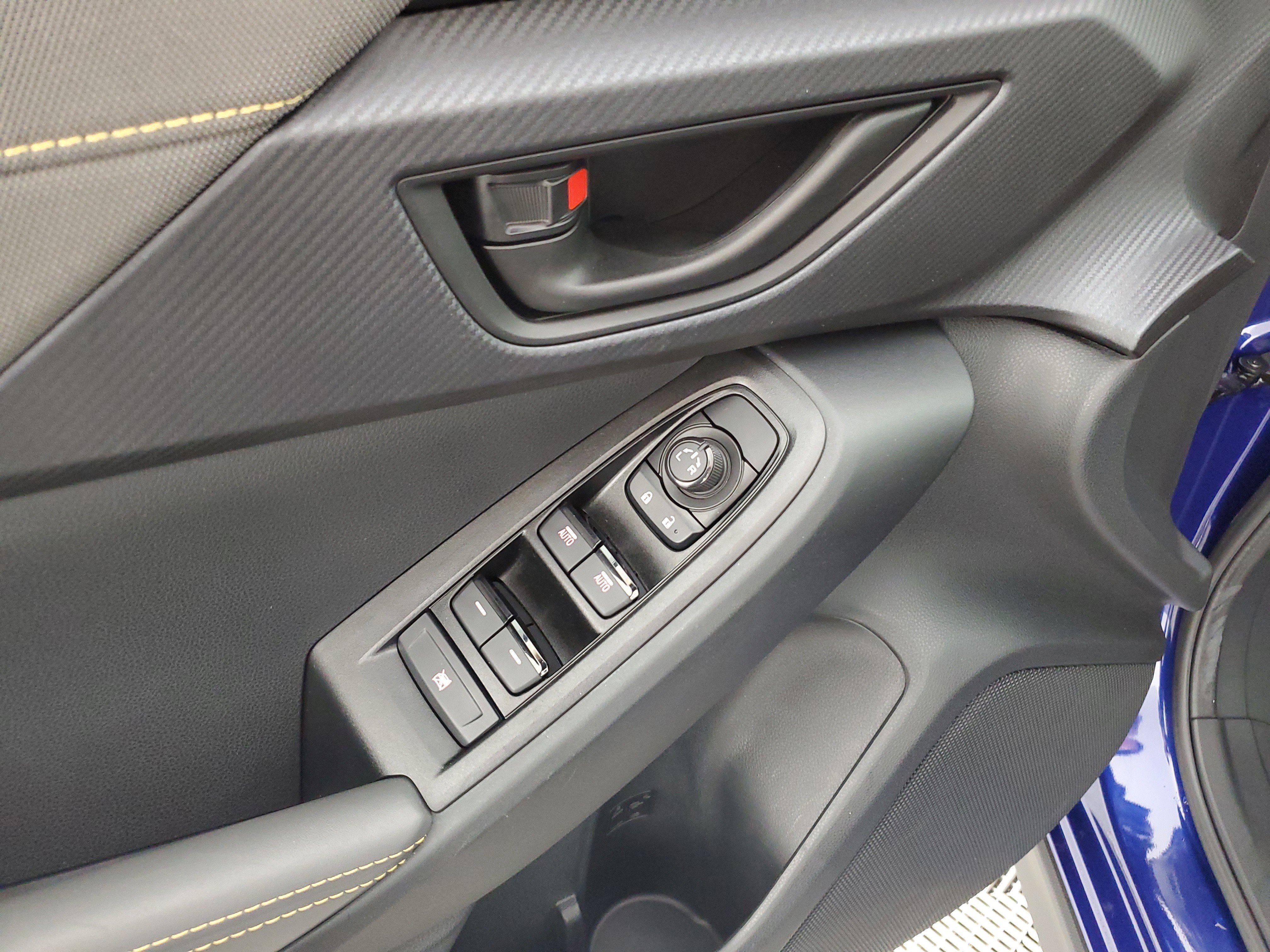 Used 2025 Subaru Crosstrek 2.5i Sport w/ Crosstrek Mirror Package image 28