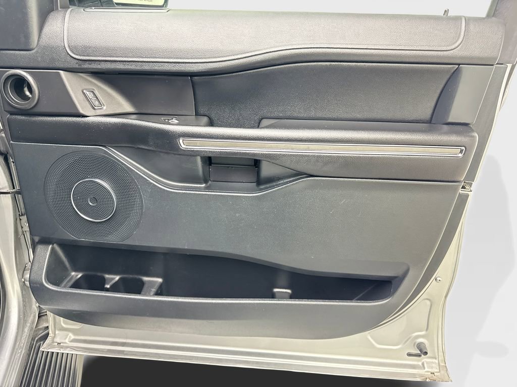 Used 2020 Ford Expedition Max XLT w/ Equipment Group 201A image 56