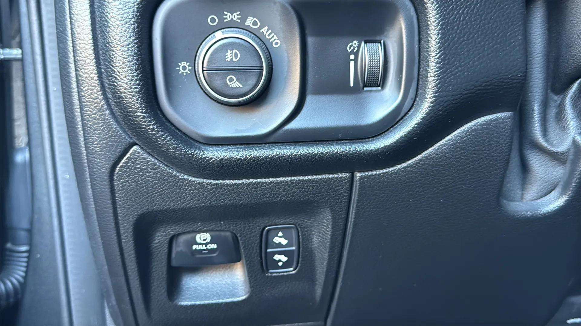 Used 2020 RAM 1500 Big Horn image 35