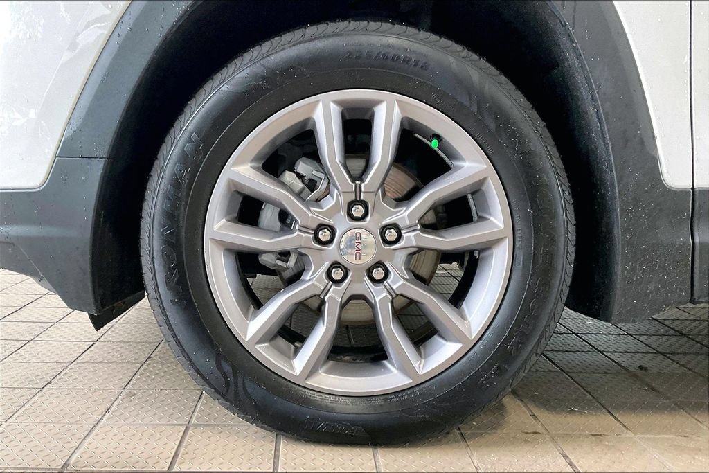 Used 2024 GMC Terrain SLT AWD/4WD image 31